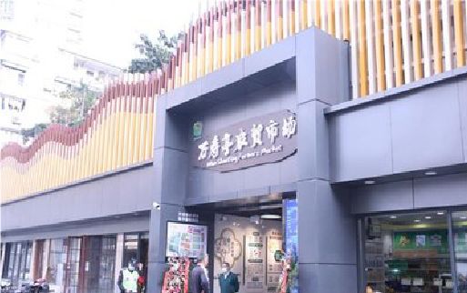 个旧装招牌时，需要注意什么？