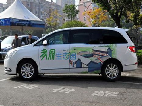 个旧户外车贴喷绘如何保持效果?